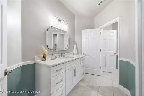 Bath - 12384 Easthaven Dr, Spring Hill, FL 34609 photo 11 of 14