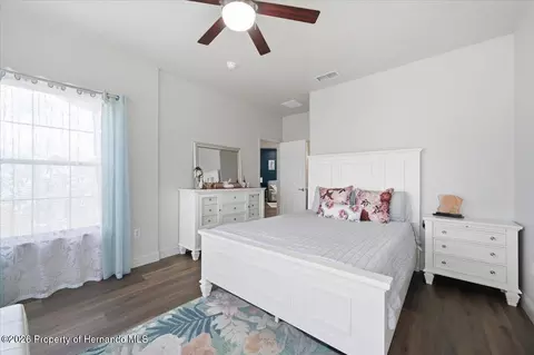 Bedroom - 12384 Easthaven Dr, Spring Hill, FL 34609 photo 6 of 11