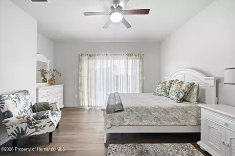 Bedroom - 12384 Easthaven Dr, Spring Hill, FL 34609 photo 10 of 11