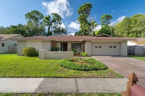 2220 Colonial Blvd W, Palm Harbor, FL 34683
