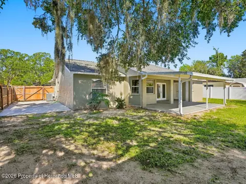 Exterior - 492 Aladdin Rd, Spring Hill, FL 34609 photo 4 of 4
