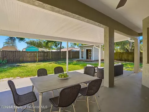 Exterior - 492 Aladdin Rd, Spring Hill, FL 34609 photo 2 of 4