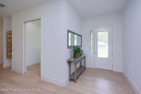 Entry Way - 17460 Macassar Rd, Weeki Wachee, FL 34614 photo 3 of 5