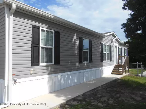 8248 Weatherford Ave, Brooksville, FL 34613