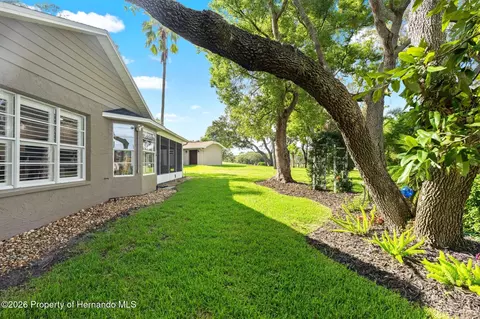Exterior - 3121 Double Eagle Ct, Spring Hill, FL 34606 photo 8 of 10