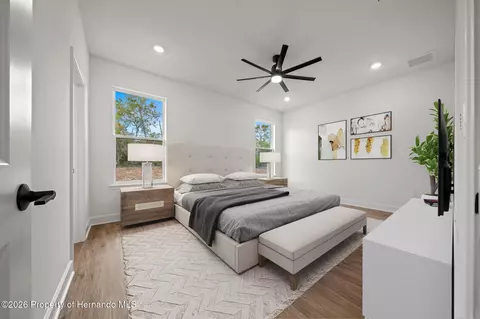 Bedroom - 10153 Lynnhaven Rd, Spring Hill, FL 34608 photo 1 of 7