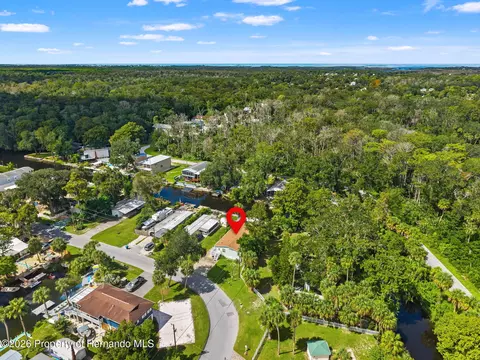 View/Area - 6496 W Richard Dr, Weeki Wachee, FL 34607 photo 2 of 13