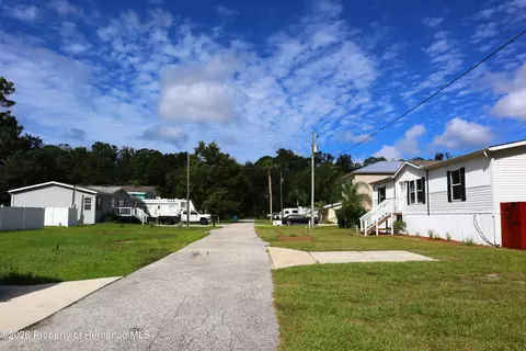 View/Area - 6443 Finance Ave, Weeki Wachee, FL 34607 photo 6 of 6