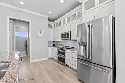 Entry Way - 4030 Gulf Coast Dr, Hernando Beach, FL 34607 photo 4 of 6