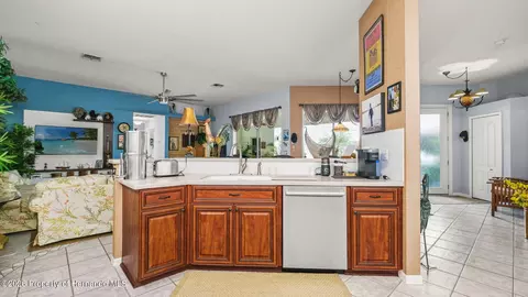 Kitchen - 9458 Northvale St, Spring Hill, FL 34608 photo 3 of 8