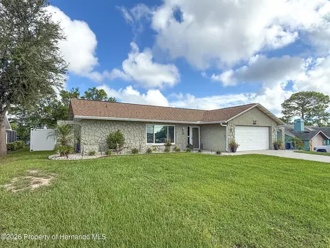 Exterior - 11019 Captain Dr, Spring Hill, FL 34608 photo 9 of 9