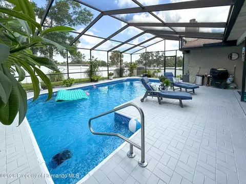 Exterior - 11019 Captain Dr, Spring Hill, FL 34608 photo 2 of 9