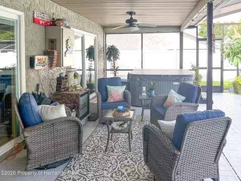 Exterior - 11019 Captain Dr, Spring Hill, FL 34608 photo 6 of 9