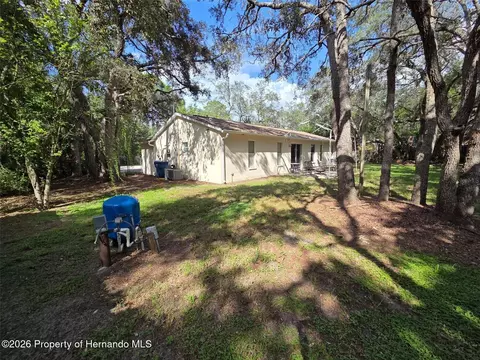 Exterior - 8190 Sealawn Dr, Spring Hill, FL 34606 photo 1 of 3