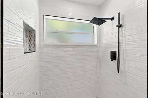Bath - 2489 Amherst Ave, Spring Hill, FL 34609 photo 2 of 3