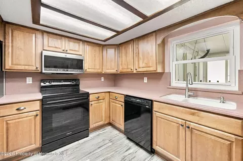 Kitchen - 8331 Echo Ln, Spring Hill, FL 34608 photo 1 of 3