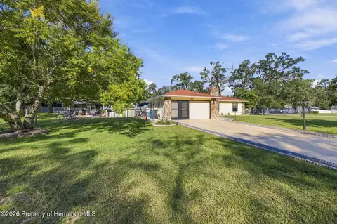 Exterior - 8331 Echo Ln, Spring Hill, FL 34608 photo 2 of 14