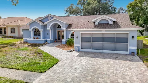 Exterior - 1051 Hook Dr, Spring Hill, FL 34608 photo 3 of 21