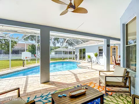 Exterior - 1051 Hook Dr, Spring Hill, FL 34608 photo 12 of 21