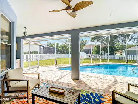 Exterior - 1051 Hook Dr, Spring Hill, FL 34608 photo 9 of 21