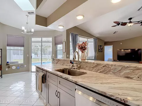 Kitchen - 1051 Hook Dr, Spring Hill, FL 34608 photo 7 of 10