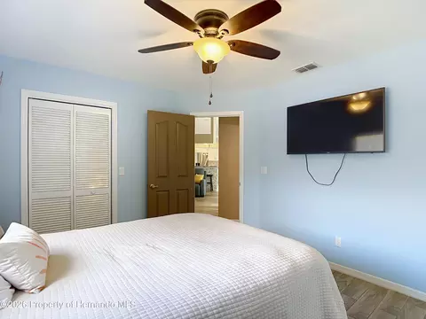Bedroom - 1051 Hook Dr, Spring Hill, FL 34608 photo 4 of 12