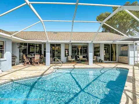 Exterior - 1051 Hook Dr, Spring Hill, FL 34608 photo 15 of 21