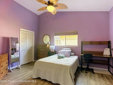 Bedroom - 1051 Hook Dr, Spring Hill, FL 34608 photo 9 of 12