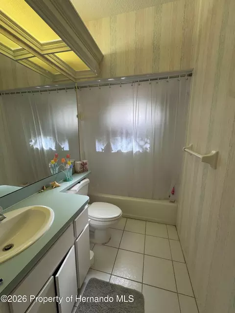 Bath - 4337 Rachel Blvd, Spring Hill, FL 34607 photo 4 of 5