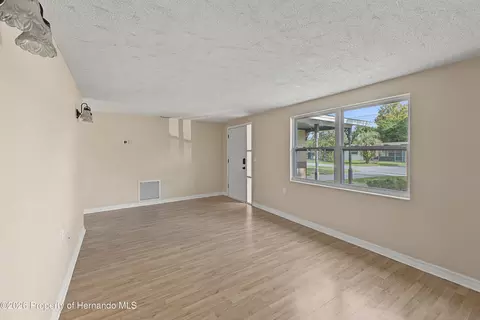 Living - 4059 Sugarfoot Dr, Spring Hill, FL 34608 photo 3 of 3
