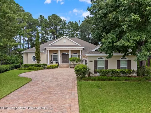 19623 Sheltered Hill Dr, Brooksville, FL 34601