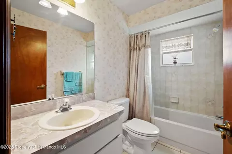 Bath - 4210 Augustine Rd, Spring Hill, FL 34609 photo 4 of 4