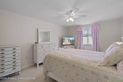 Bedroom - 12709 Skipper Ln, Hudson, FL 34669 photo 2 of 5