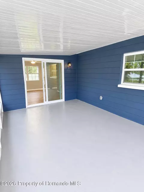 Exterior - 7278 Lamplighter St, Spring Hill, FL 34606 photo 2 of 3