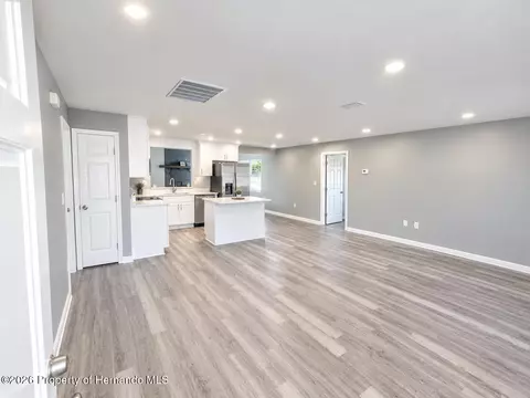 Living - 7278 Lamplighter St, Spring Hill, FL 34606 photo 1 of 8