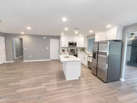 Kitchen - 7278 Lamplighter St, Spring Hill, FL 34606 photo 2 of 3