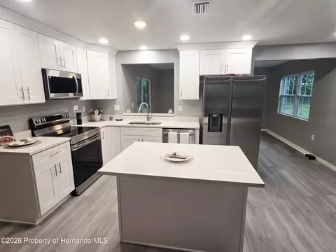 Kitchen - 7278 Lamplighter St, Spring Hill, FL 34606 photo 2 of 3