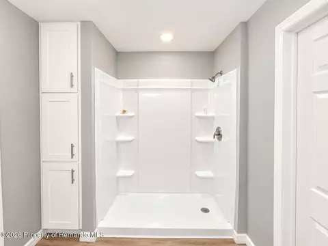 Bath - 7278 Lamplighter St, Spring Hill, FL 34606 photo 4 of 7