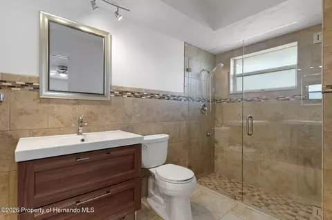 Bath - 10220 Swanson Ct, Spring Hill, FL 34608 photo 4 of 4