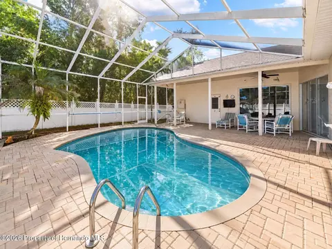 Exterior - 10419 Upton St, Spring Hill, FL 34608 photo 6 of 8