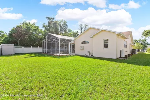 Exterior - 10419 Upton St, Spring Hill, FL 34608 photo 8 of 8