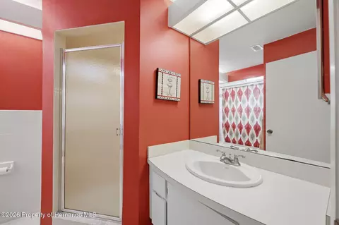 Bath - 4424 Gaston St, Spring Hill, FL 34607 photo 4 of 4