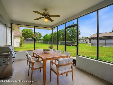 Exterior - 9624 Horizon Dr, Spring Hill, FL 34608 photo 6 of 9