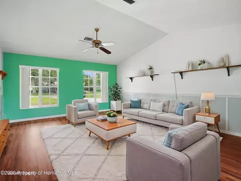 Living - 9624 Horizon Dr, Spring Hill, FL 34608 photo 3 of 4