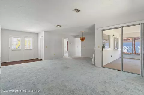 Living - 6402 Ocean Pines Ln, Spring Hill, FL 34606 photo 4 of 6