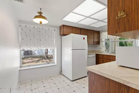 Kitchen - 6402 Ocean Pines Ln, Spring Hill, FL 34606 photo 1 of 3