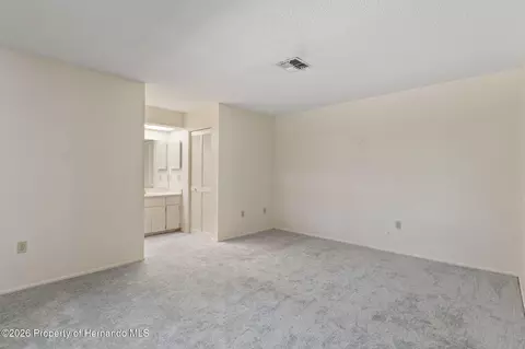 Bedroom - 6402 Ocean Pines Ln, Spring Hill, FL 34606 photo 1 of 6
