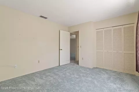 Bedroom - 6402 Ocean Pines Ln, Spring Hill, FL 34606 photo 6 of 6
