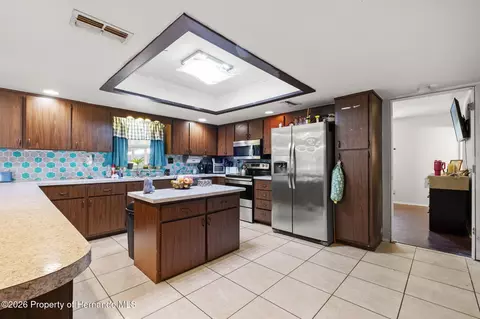 Kitchen - 12232 Comstock St, Spring Hill, FL 34609 photo 2 of 9