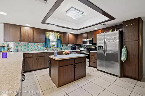 Kitchen - 12232 Comstock St, Spring Hill, FL 34609 photo 4 of 9